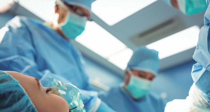 Conheça as principais diferenças entre cirurgia de emergência, de urgência  e eletiva - Clude